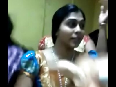 Indian College girls despondent dance