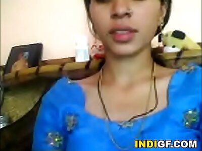 Indian Teen From My School Reveals Her Jugs